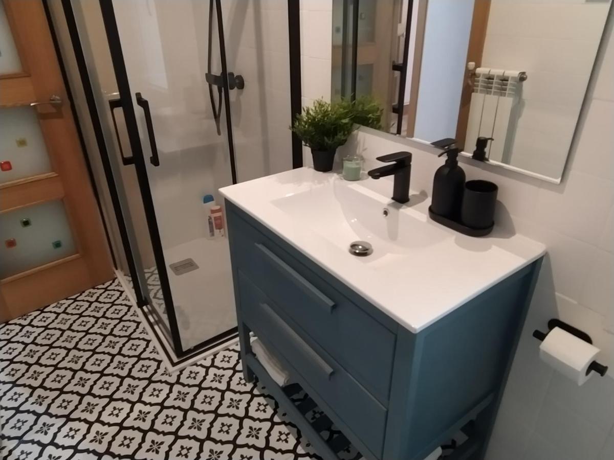 Apartamento De 120M2 Al Lado De Cabarceno Saron Kültér fotó