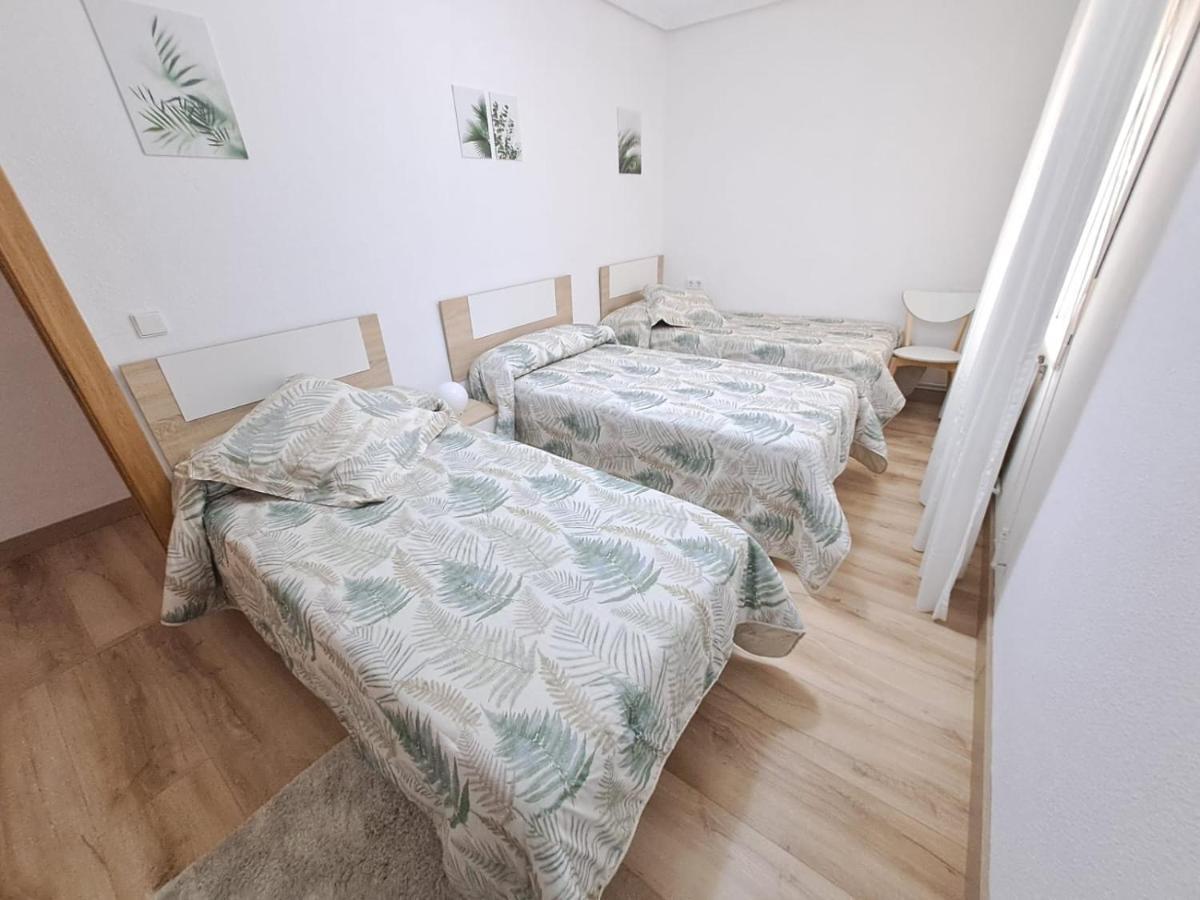 Apartamento De 120M2 Al Lado De Cabarceno Saron Kültér fotó