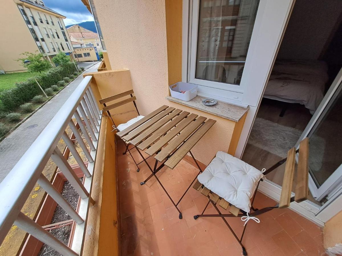 Apartamento De 120M2 Al Lado De Cabarceno Saron Kültér fotó