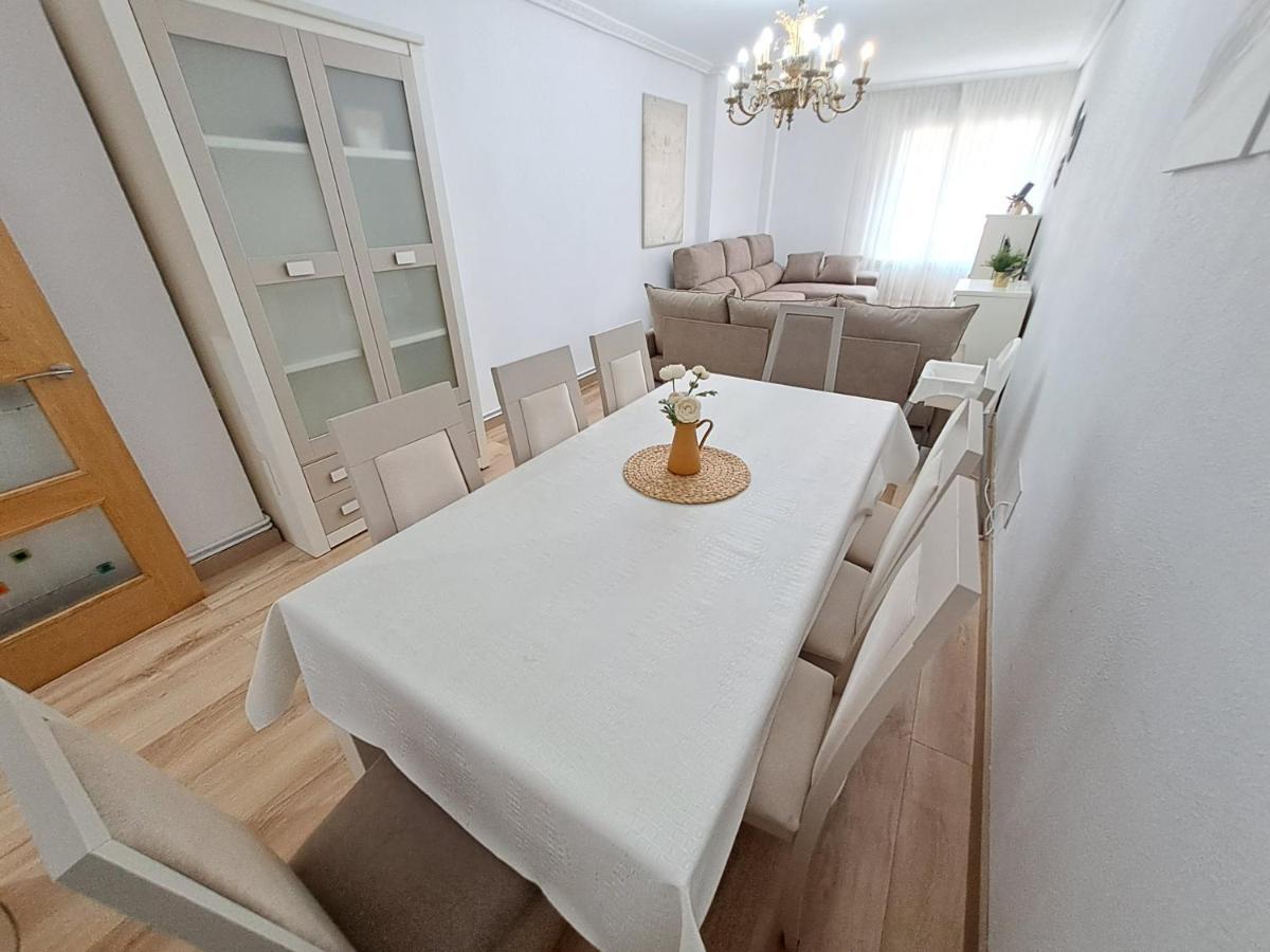 Apartamento De 120M2 Al Lado De Cabarceno Saron Kültér fotó
