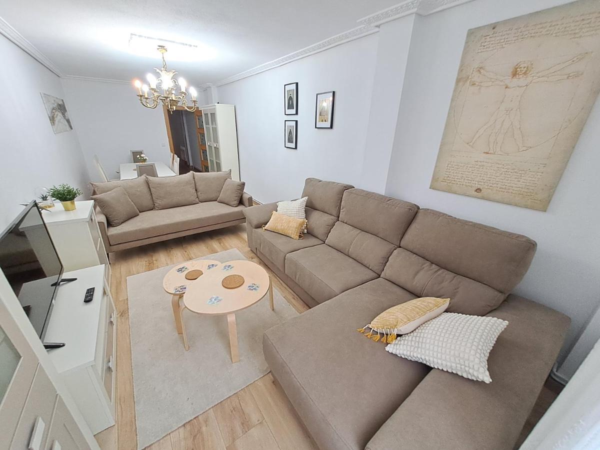 Apartamento De 120M2 Al Lado De Cabarceno Saron Kültér fotó